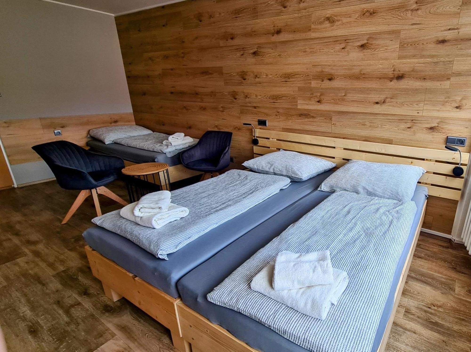 Penzion Pod Zámkem Vizovice Exterior foto